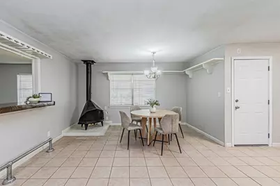 1612 Warren Lane, Fort Worth, TX 76112 - Photo 5