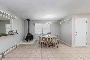 1612 Warren Ln, Fort Worth, TX 76112 - Photo 5