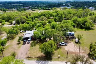 112 E Hoard St, Hamilton, TX 76531 - Photo 25