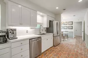 3917 Marys Creek Dr, Benbrook, TX 76116 - Photo 9