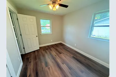 724 Windsor Drive, Everman, TX 76140 - Photo 11