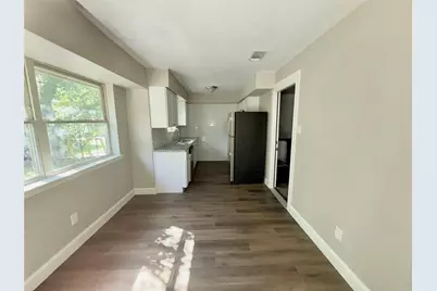 724 Windsor Drive, Everman, TX 76140 - Photo 3