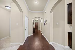 404 Brookhollow Ln, Saginaw, TX 76131 - Photo 9