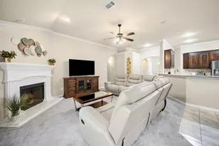 404 Brookhollow Ln, Saginaw, TX 76131 - Photo 3