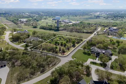 1028 Hat Creek Road, Bartonville, TX 76226 - Photo 9