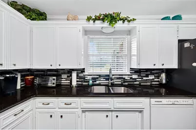 230 Center Street, Whitesboro, TX 76273 - Photo 15