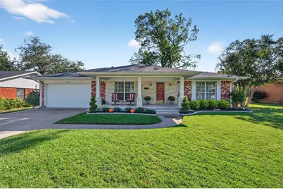 230 Center Street, Whitesboro, TX 76273 - Photo 1