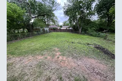 860 Mimosa Drive, Garland, TX 75040 - Photo 15