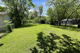 8732 Slay St, Dallas, TX 75217 - Photo 17