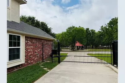 7905 Brandon Court, North Richland Hills, TX 76182 - Photo 35