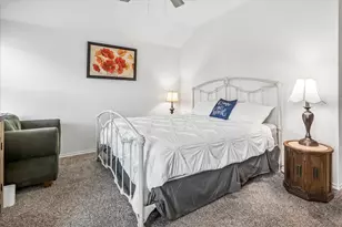 1934 Duskwood Dr, Lancaster, TX 75146 - Photo 9