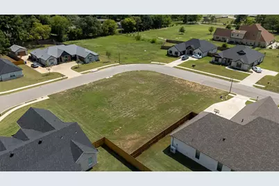 585 Imagine Drive, Lindale, TX 75771 - Photo 11