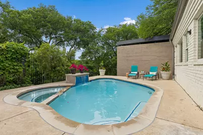2001 Saint Charles Place, Fort Worth, TX 76107 - Photo 1