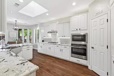 100 Red Bluff Court, Hickory Creek, TX 75065 - Photo 11