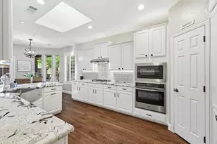 100 Red Bluff Ct, Hickory Creek, TX 75065 - Photo 11