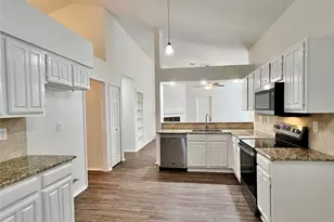 1028 Whitewater Trail, DeSoto, TX 75115 - Photo 11