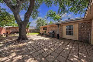 1132 Kris St, Irving, TX 75060 - Photo 29