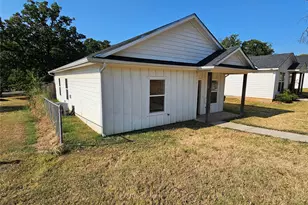 730 E Woodard St, Denison, TX 75021 - Photo 3
