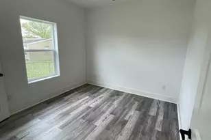 730 E Woodard St, Denison, TX 75021 - Photo 9