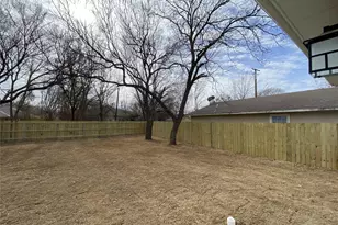 104 E Forest Ave, Sherman, TX 75090 - Photo 17