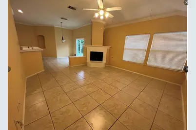 1120 Deer Valley Lane, Arlington, TX 76001 - Photo 9