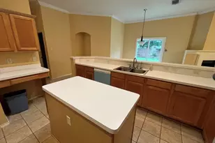 1120 Deer Valley Ln, Arlington, TX 76001 - Photo 5