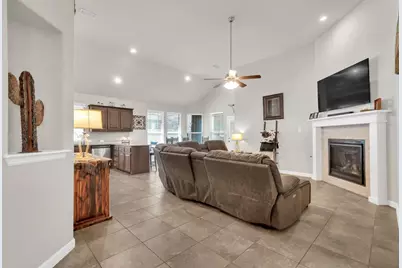 9209 Nickel Creek Drive, Fort Worth, TX 76131 - Photo 5