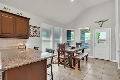 9209 Nickel Creek Drive, Fort Worth, TX 76131 - Photo 11