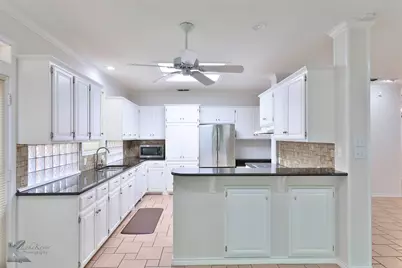 106 Riverside Park, Abilene, TX 79605 - Photo 13