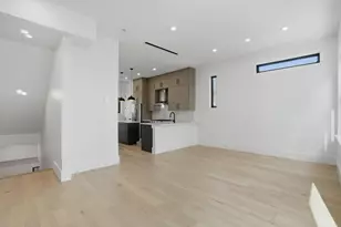 4526 Cabell Dr, Dallas, TX 75204 - Photo 5