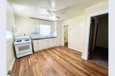 810 Magnolia Street, Arlington, TX 76012 - Photo 7