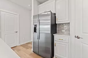 2616 La Cala Dr, Grand Prairie, TX 75054 - Photo 9