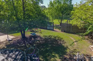 151 Hilltop Ln, Emory, TX 75440 - Photo 35