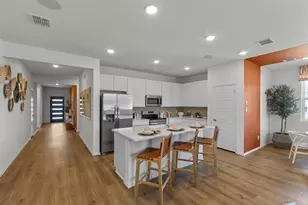 405 Jills Path, Seguin, TX 78155 - Photo 7