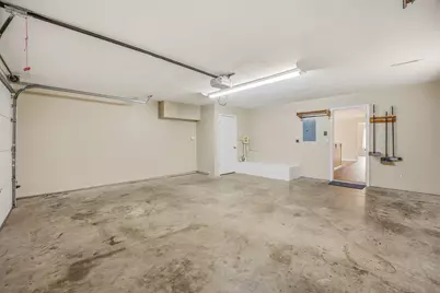 302 Hill Street, Glen Rose, TX 76043 - Photo 33