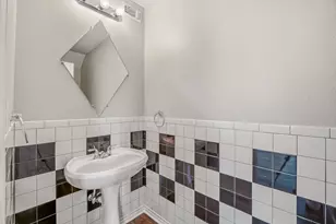 302 Hill St, Glen Rose, TX 76043 - Photo 9