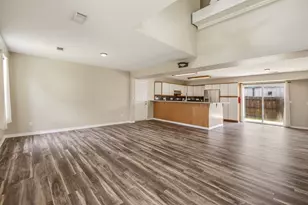302 Hill St, Glen Rose, TX 76043 - Photo 11