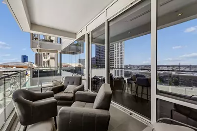 2408 Victory Park Lane #832, Dallas, TX 75219 - Photo 21