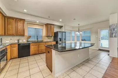 2312 Tawny Owl Road, Grand Prairie, TX 75052 - Photo 15