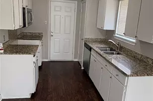 107 Hidalgo Ln, Arlington, TX 76014 - Photo 7