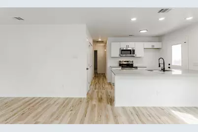 308 S 3rd, Bonham, TX 75418 - Photo 5