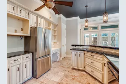 16006 Chalfont Circle, Dallas, TX 75248 - Photo 15