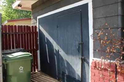 809 Forrestal Drive, Arlington, TX 76010 - Photo 5