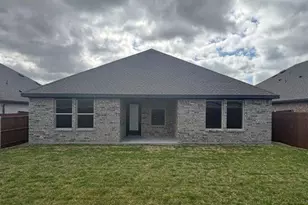 1006 Barton Dr, Ennis, TX 75119 - Photo 3