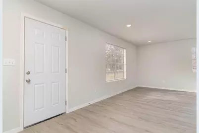 2003 W Bond Street, Denison, TX 75020 - Photo 9