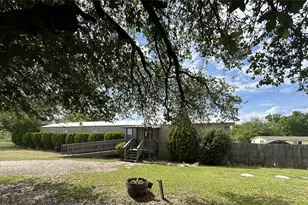 3021 Centaurus Way, Granbury, TX 76048 - Photo 5