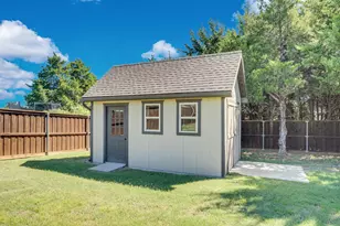 2730 Clear Lake Dr, Midlothian, TX 76065 - Photo 33