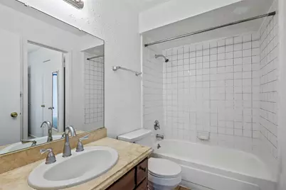 2160 Fleur De Lis Court, Arlington, TX 76012 - Photo 15