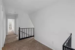 2160 Fleur De Lis Ct, Arlington, TX 76012 - Photo 9