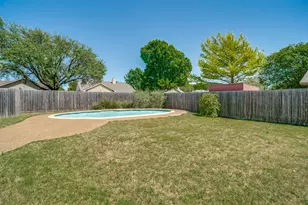 555 Gillespie Dr, Allen, TX 75002 - Photo 23